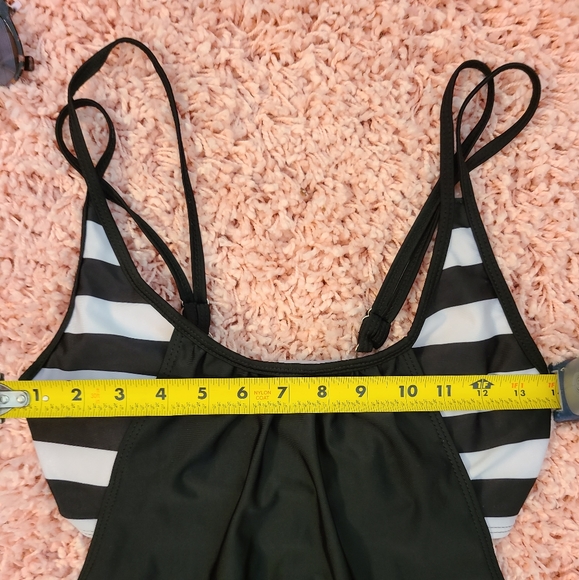 Cute Black & White Striped Unique Swimsuit. - Picture 5 of 5